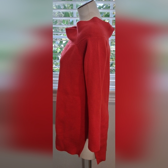 Anthropologie Red Off The Shoulder Medium Weight Sweater Sz M NWT - Picture 5 of 12